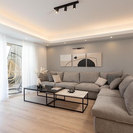 Luxury 4 Bedrooms Apartment Near Flisvos Marina Πειραιάς Εξωτερικό φωτογραφία