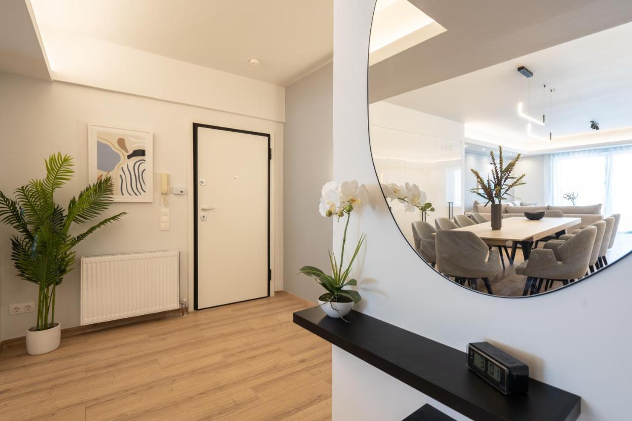 Luxury 4 Bedrooms Apartment Near Flisvos Marina Πειραιάς Εξωτερικό φωτογραφία