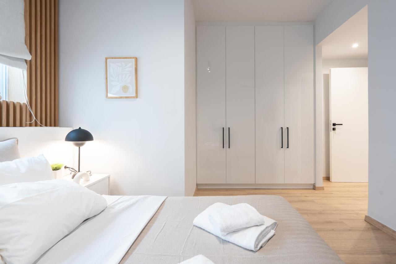 Luxury 4 Bedrooms Apartment Near Flisvos Marina Πειραιάς Εξωτερικό φωτογραφία
