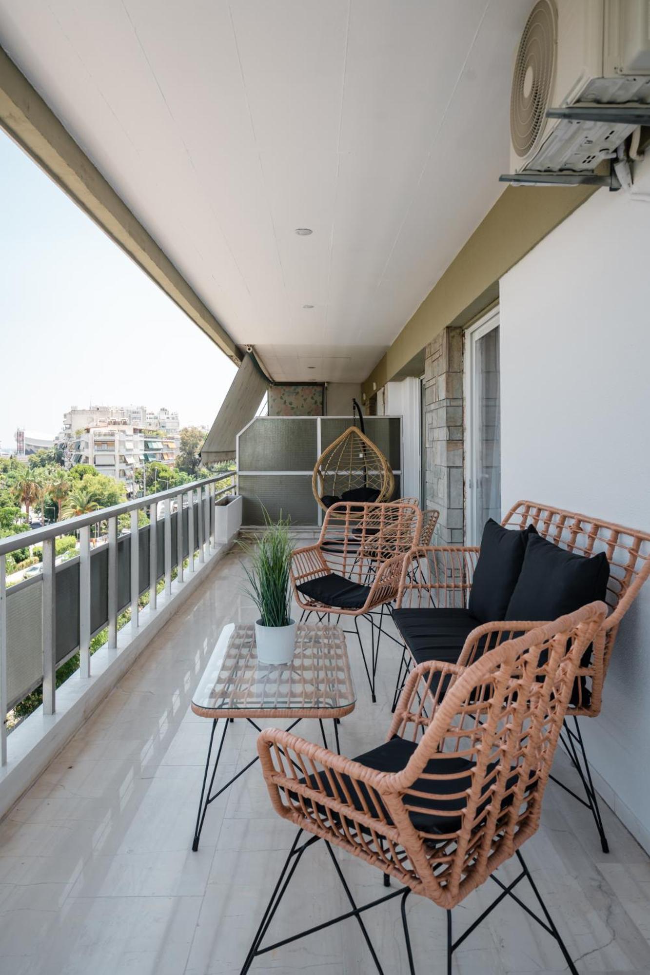 Luxury 4 Bedrooms Apartment Near Flisvos Marina Πειραιάς Εξωτερικό φωτογραφία
