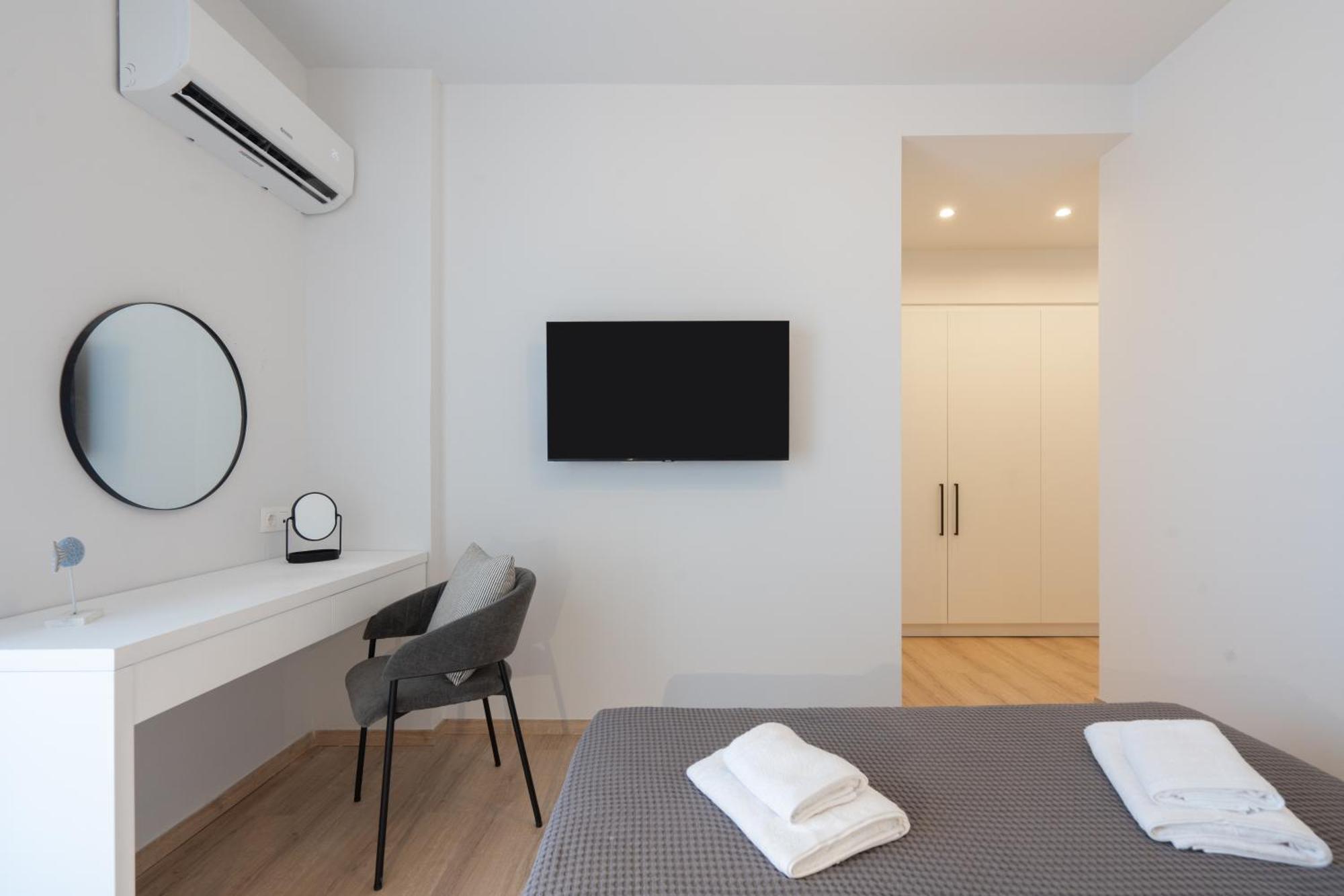 Luxury 4 Bedrooms Apartment Near Flisvos Marina Πειραιάς Εξωτερικό φωτογραφία
