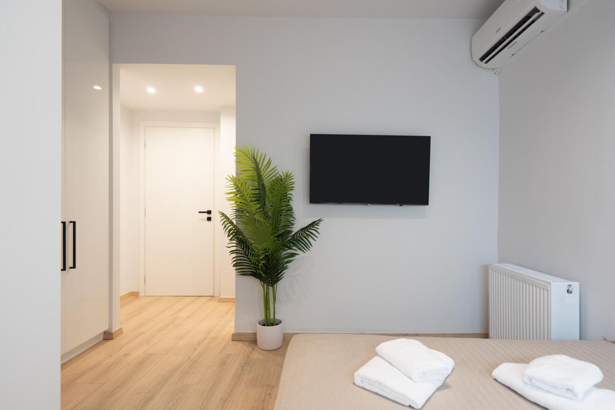 Luxury 4 Bedrooms Apartment Near Flisvos Marina Πειραιάς Εξωτερικό φωτογραφία
