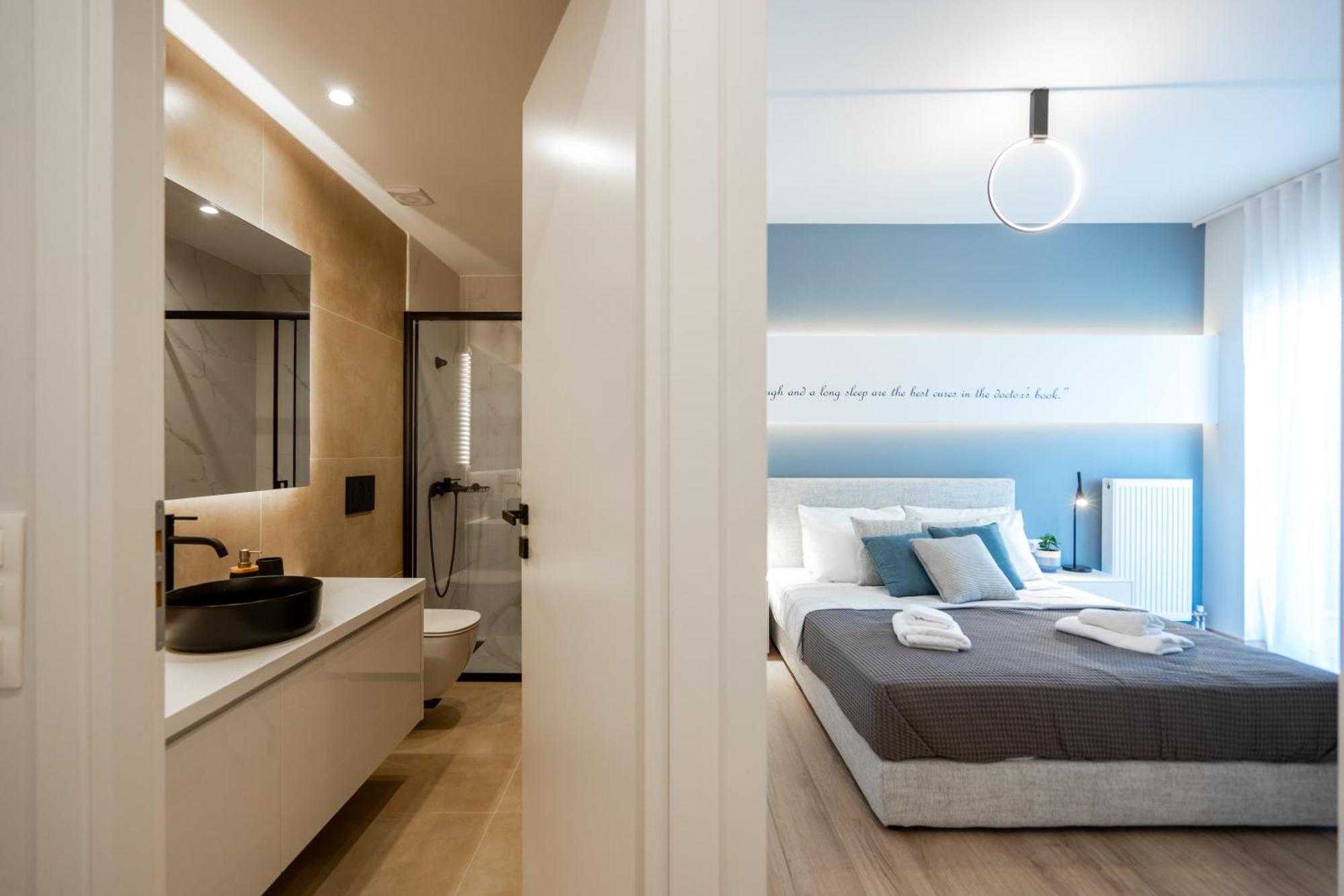 Luxury 4 Bedrooms Apartment Near Flisvos Marina Πειραιάς Εξωτερικό φωτογραφία