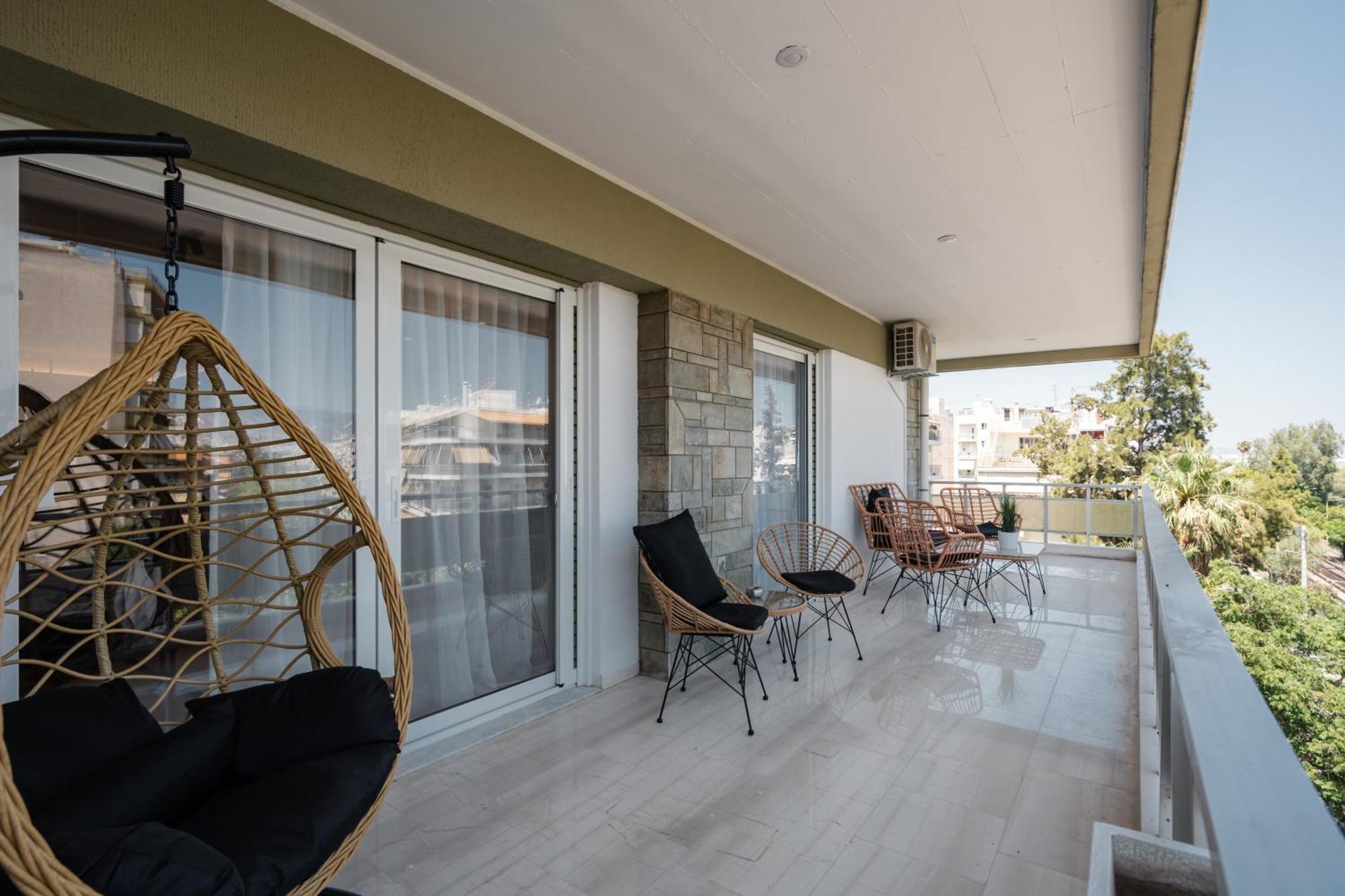 Luxury 4 Bedrooms Apartment Near Flisvos Marina Πειραιάς Εξωτερικό φωτογραφία