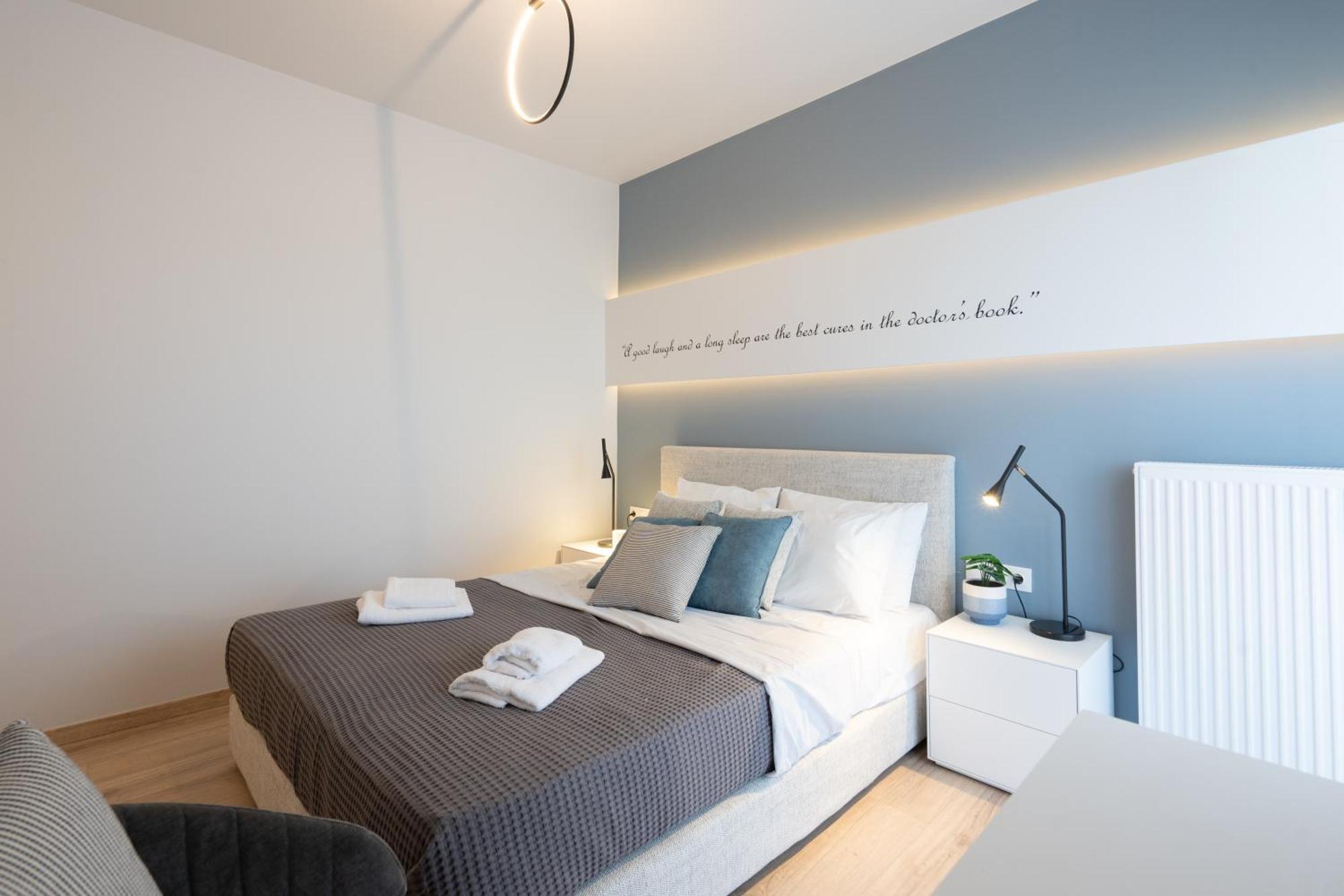 Luxury 4 Bedrooms Apartment Near Flisvos Marina Πειραιάς Εξωτερικό φωτογραφία