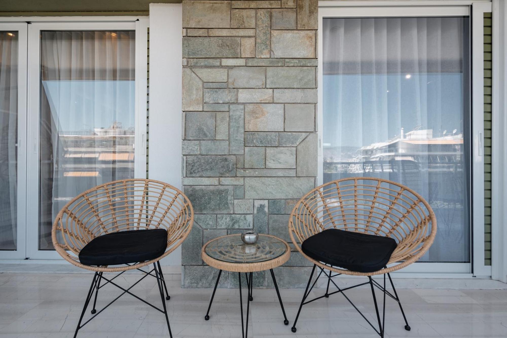 Luxury 4 Bedrooms Apartment Near Flisvos Marina Πειραιάς Εξωτερικό φωτογραφία